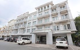 Triniti Hotel Batam